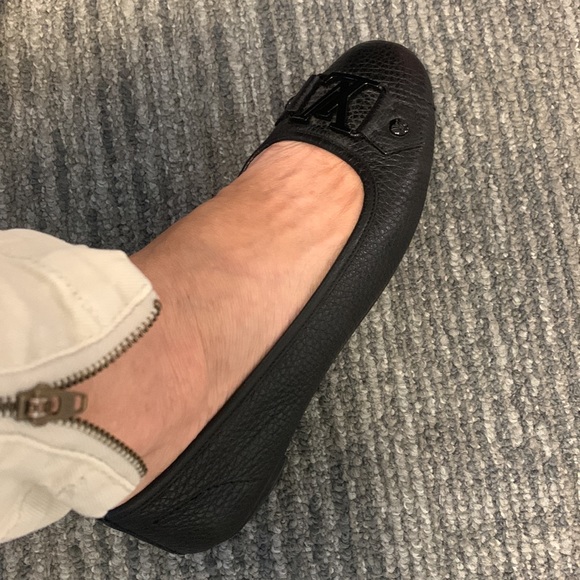 Authentic Louis Vuitton flats.  7-1/2 - Picture 12 of 12